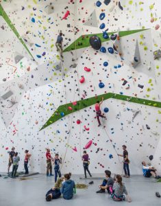 cours escalade groupes