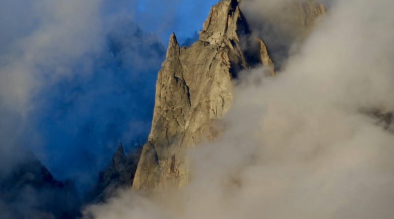 Aiguille Granit Chamonix Requin