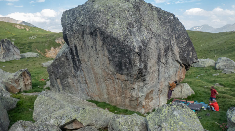 escalade bloc savoie roche moutche