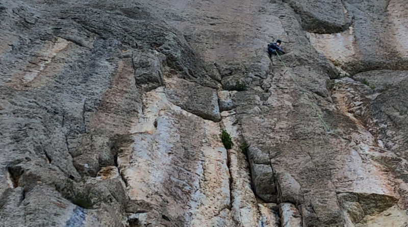 stage escalade ceuse climbing trip courses