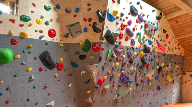 salle entrainement escalade climbing gym chamonix arquee libre