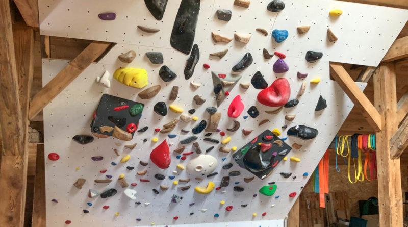 salle entrainement escalade climbing gym chamonix arquee libre