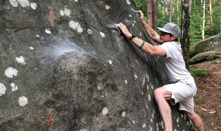 bloc fontainebleau bouldering