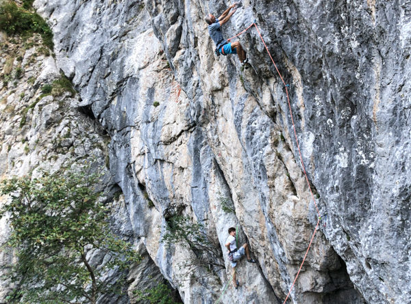 salle escalade haute savoie chamonix arquee libre magland