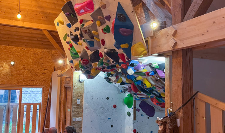 arquee libre fred vionnet salle escalade privee magland climbing gym